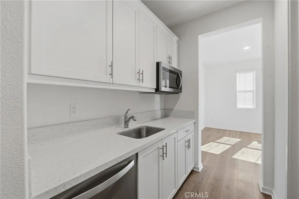 28368 Harvest Gold Court, Menifee, California 92584 home-pic-36